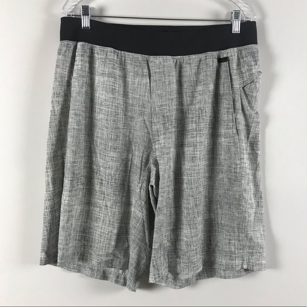 Lululemon Men’s Black White Gray Patterned Shorts